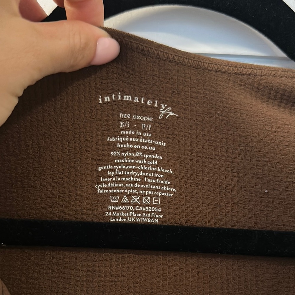 Brown Ribbed Women's Top - Picture 2 of 3